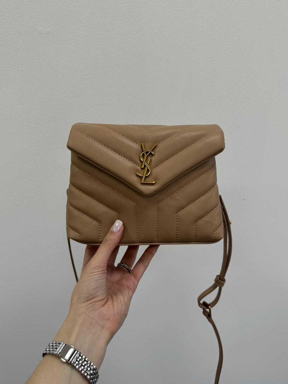 Yves Saint Laurent Toy LouLou In Quilted Leather Beige/Gold