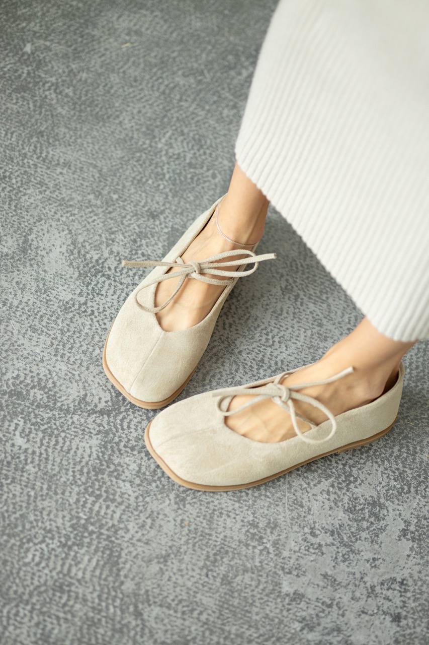 Лофери балетки на завязках анатомічний носик тренд 2026