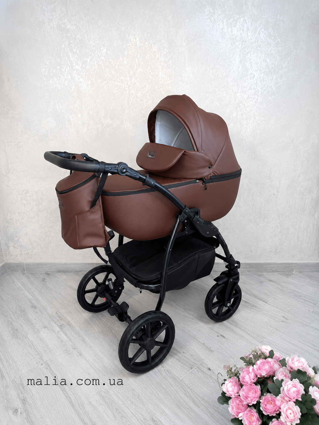 Дитяча коляска 2в1 Classic Victoria Gold шоколад, екошкіра