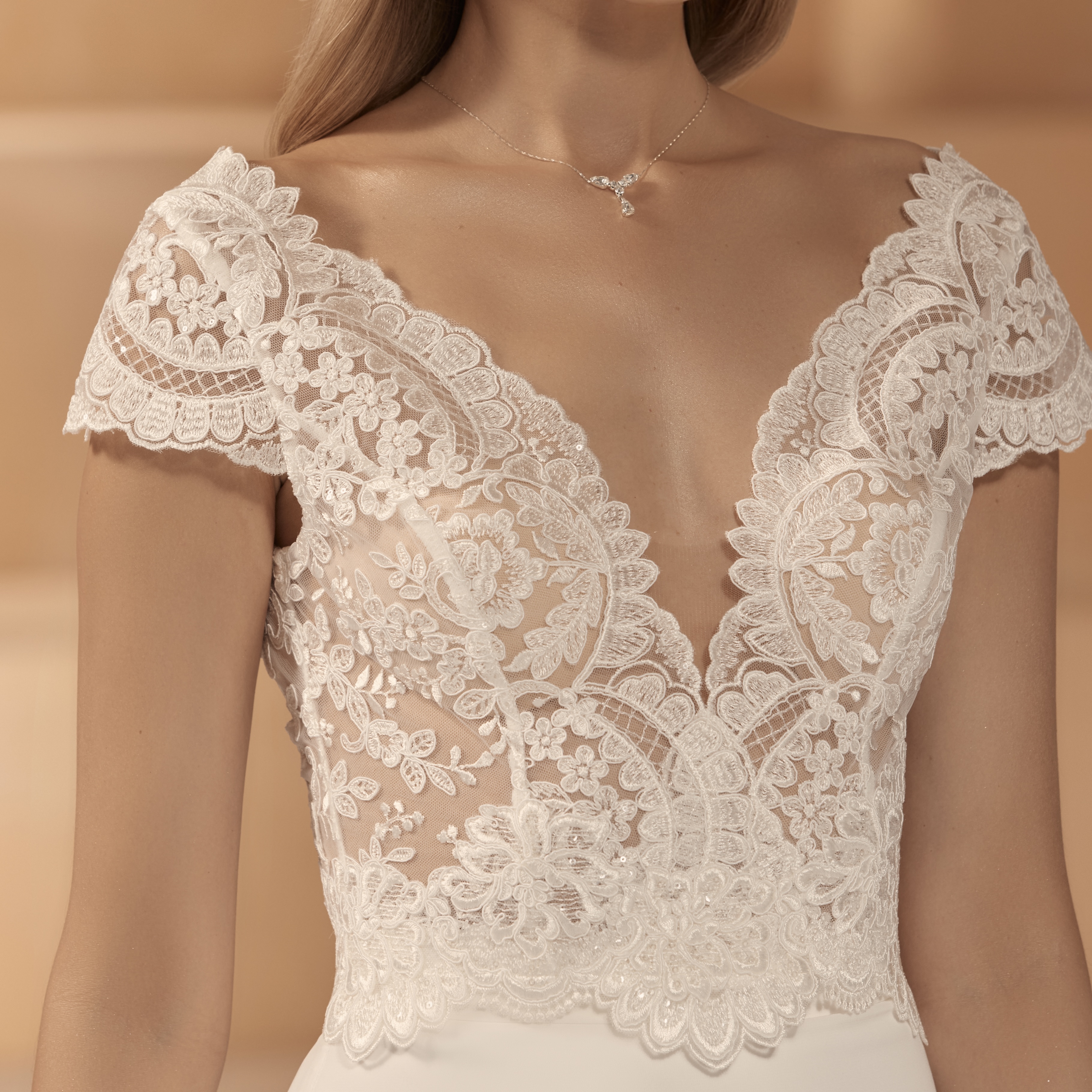 Bianco Evento Brauttop E426
