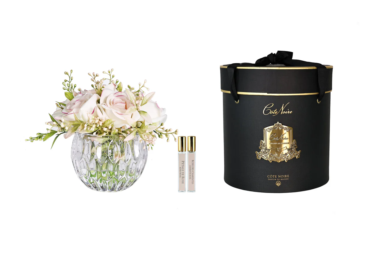 Аромаквіти Cote Noire 13 рум'яних троянд у круглій вазі літній букет