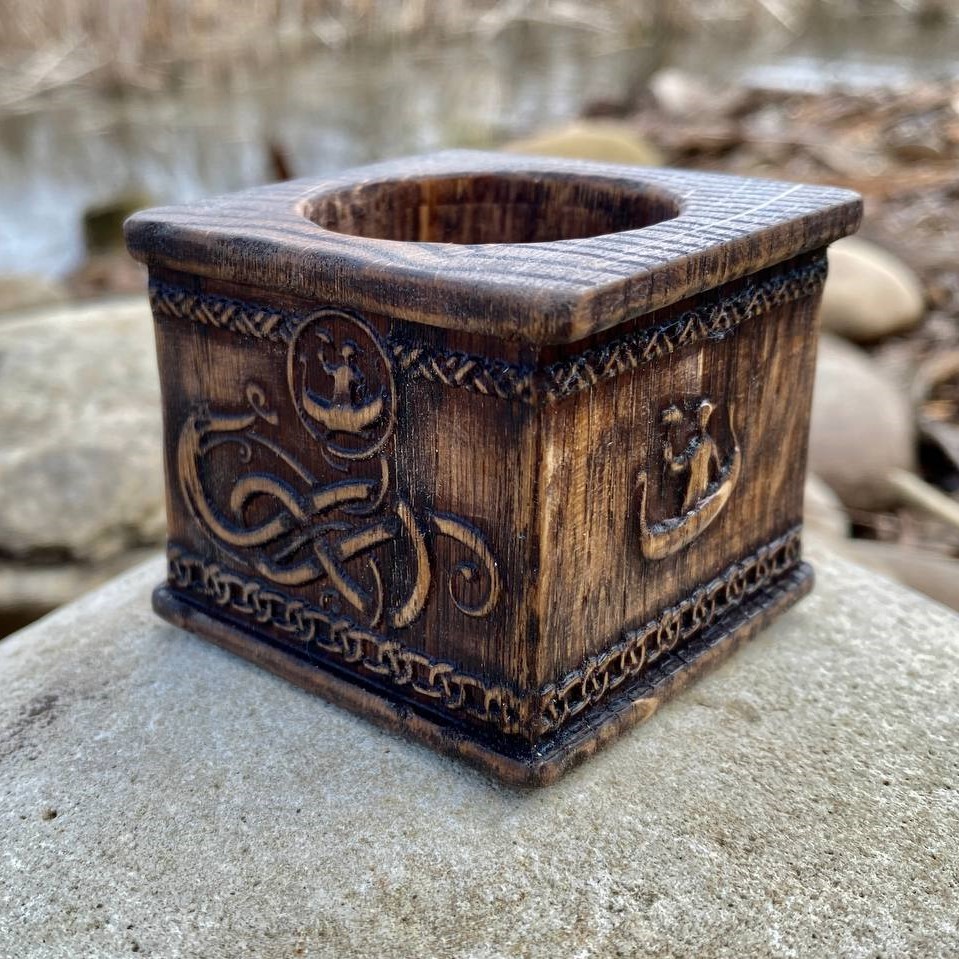 Підсвічник дерев'яний Тор проти Йормунґандра