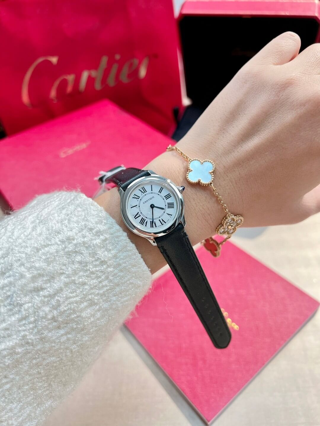 Cartier годинник