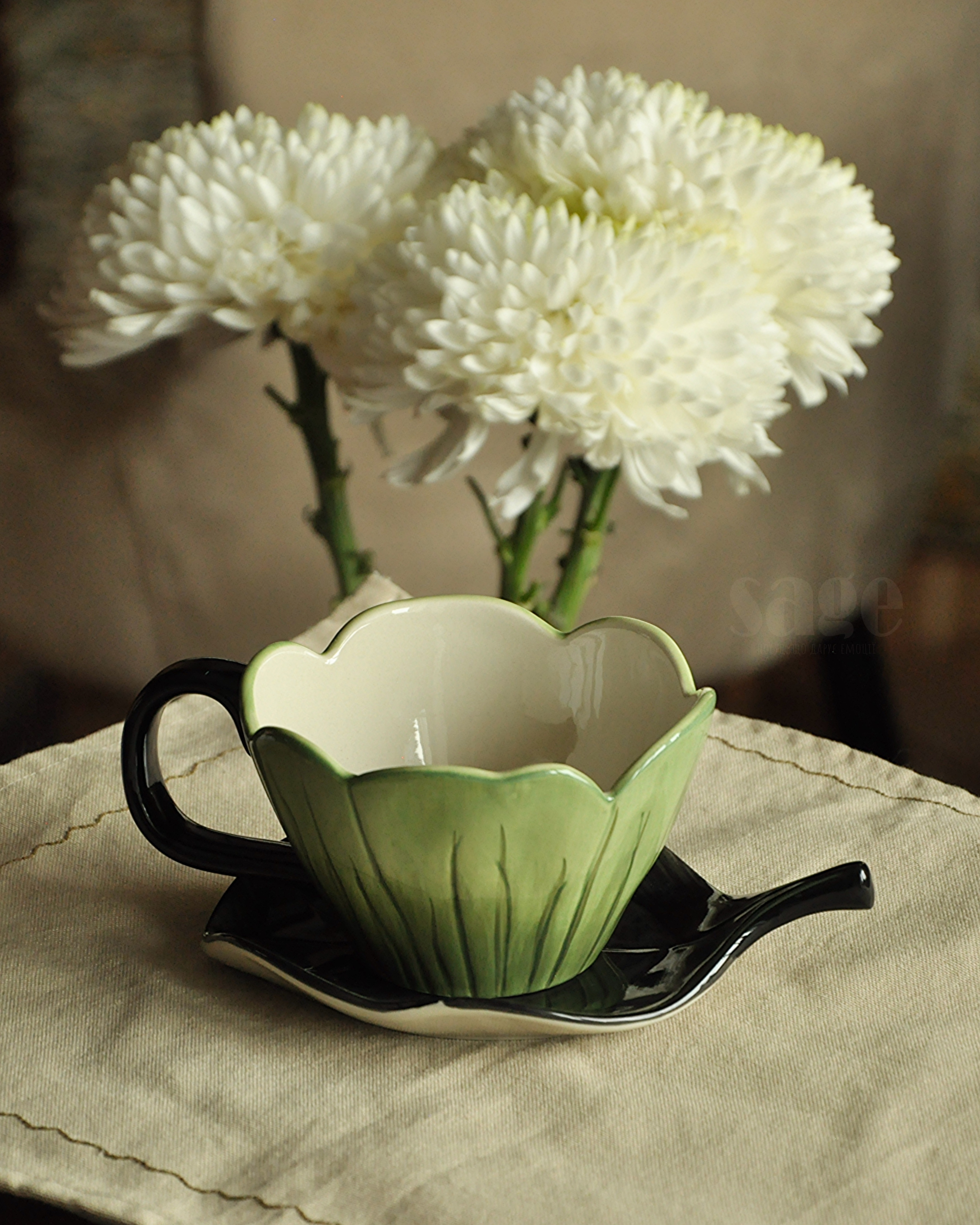 Чашка з блюдцем "Green petal" 300 мл