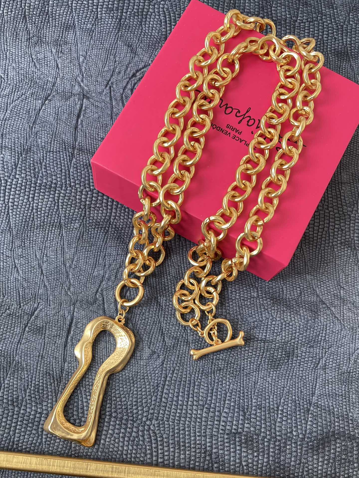 Schiaparelli підвіска