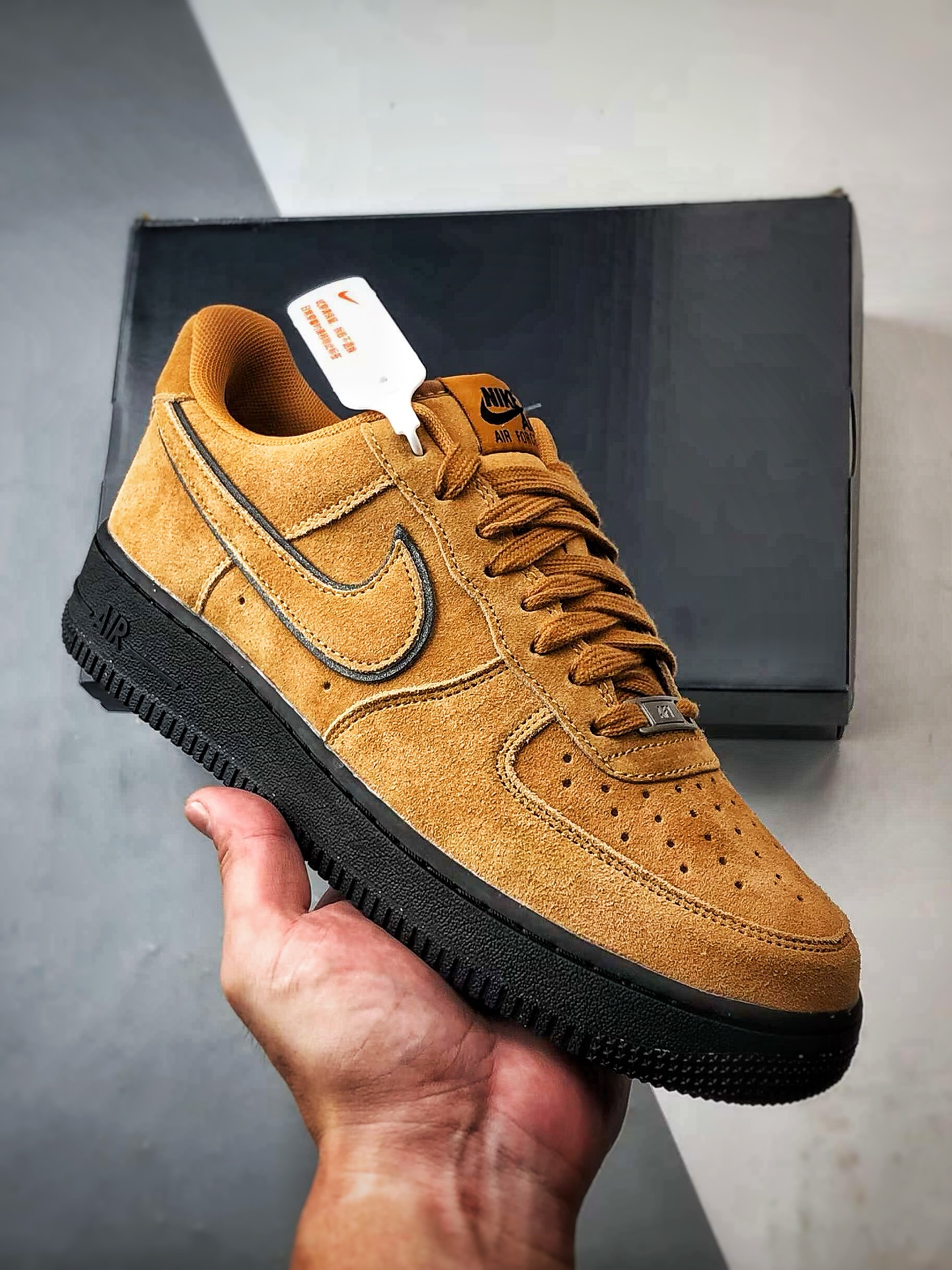 Air Force 1 Low Suede Turmeric HQ1966-700