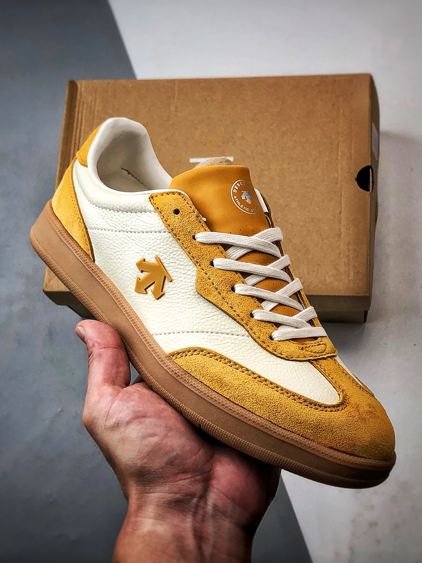 Descente Court seria SB  D5291LSN53-YE