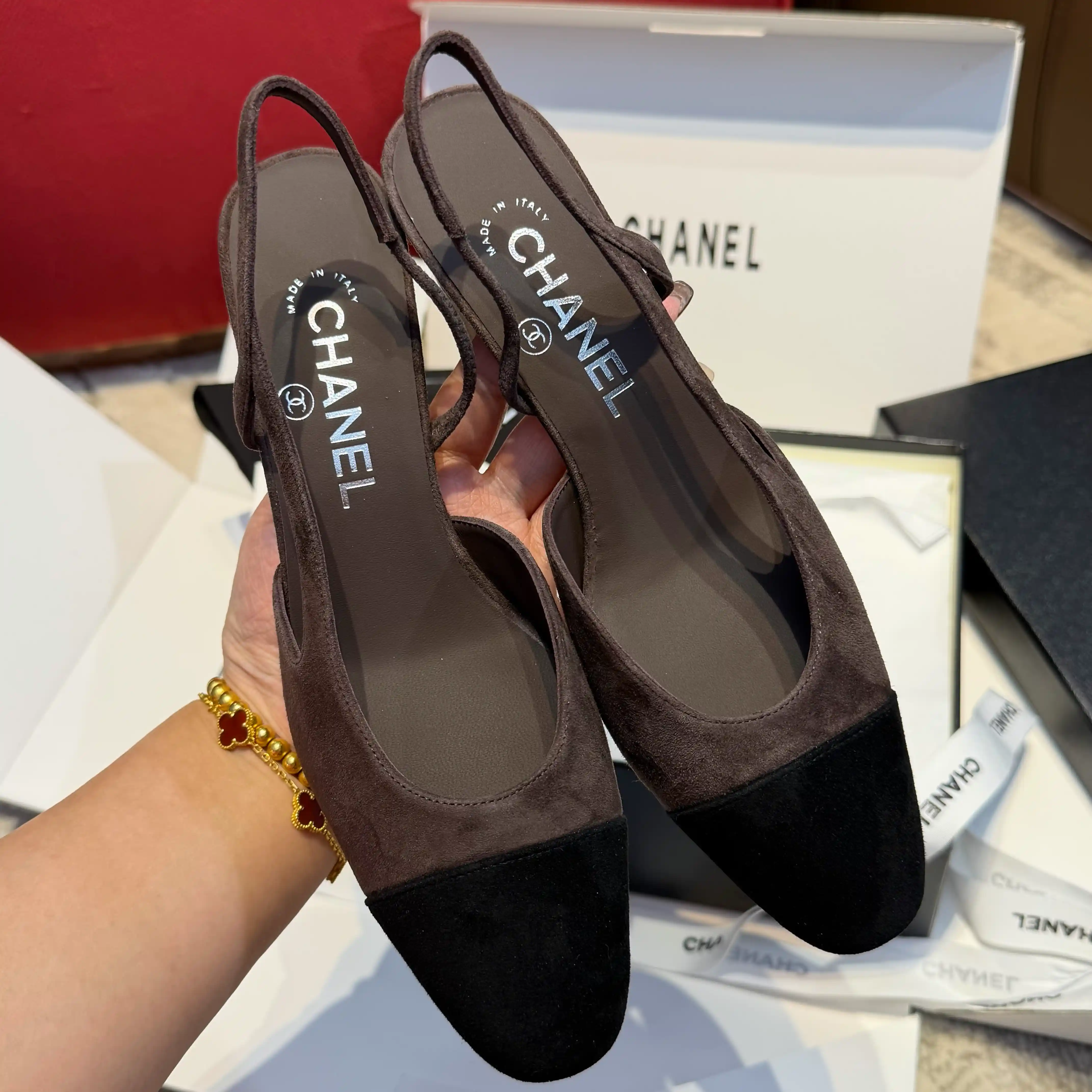 Chanel босоніжки