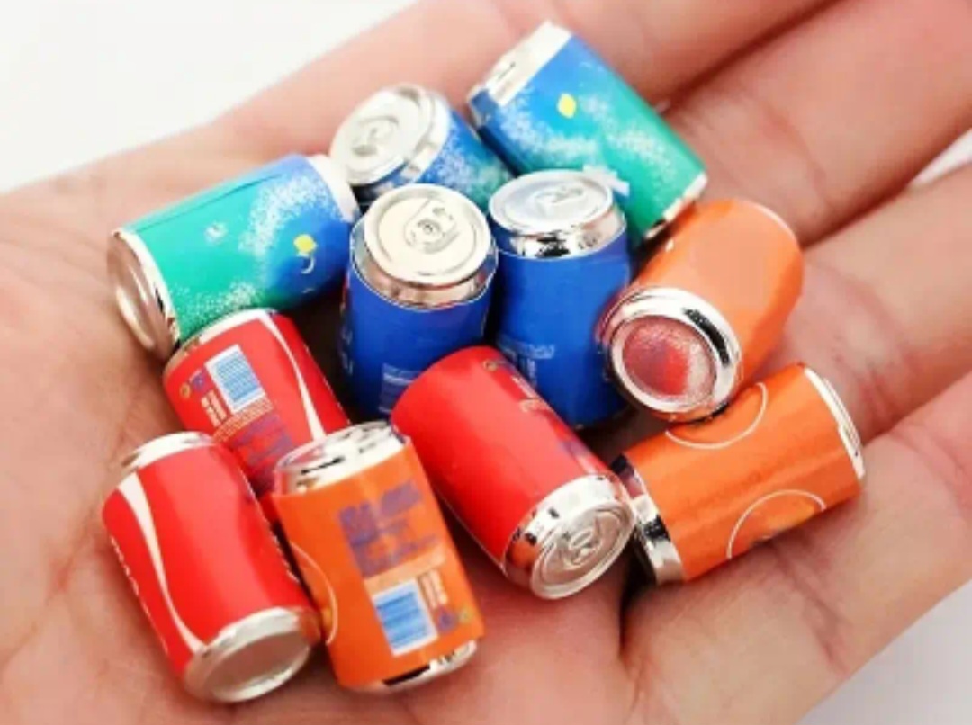 4 Mini Soda Can Moldes