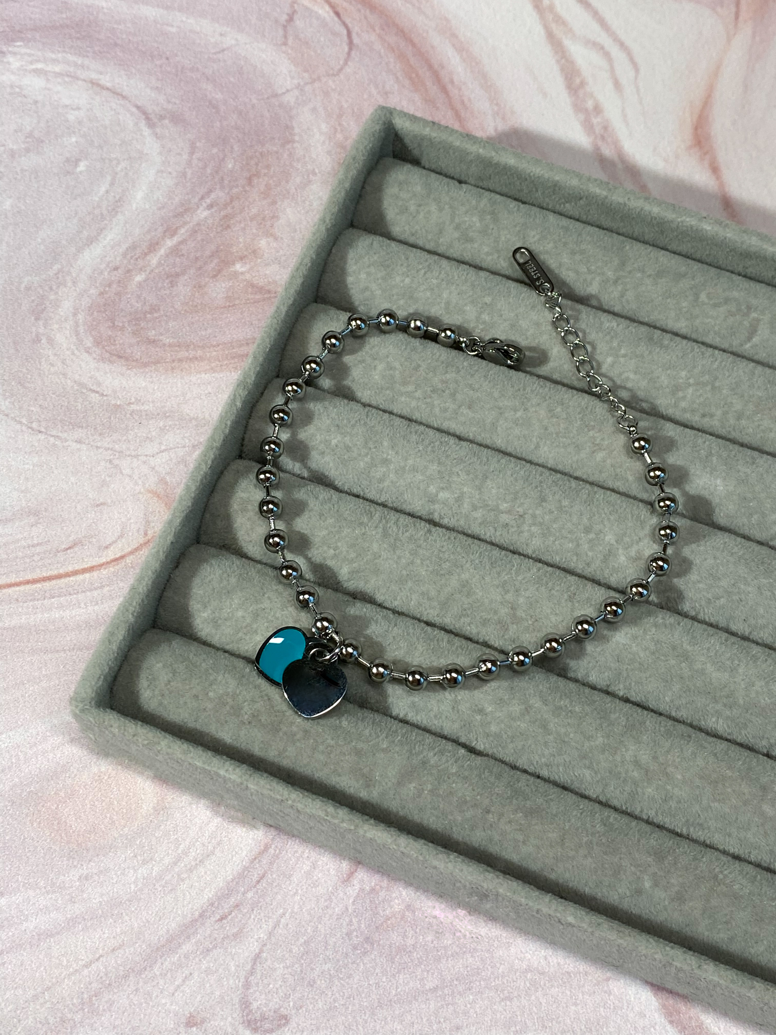 Браслет з сердечками