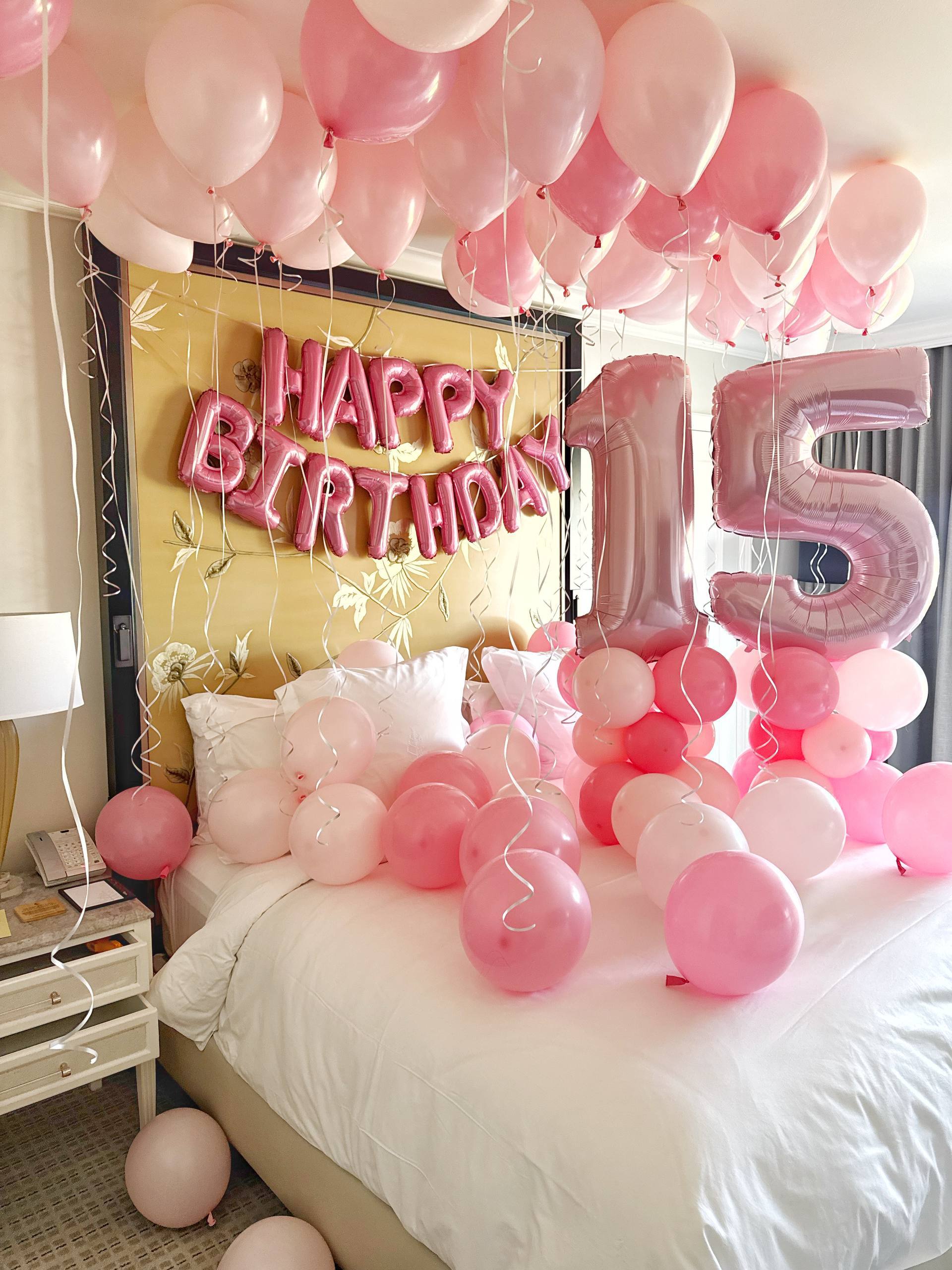 Sweet Pink Birthday Room Decoration