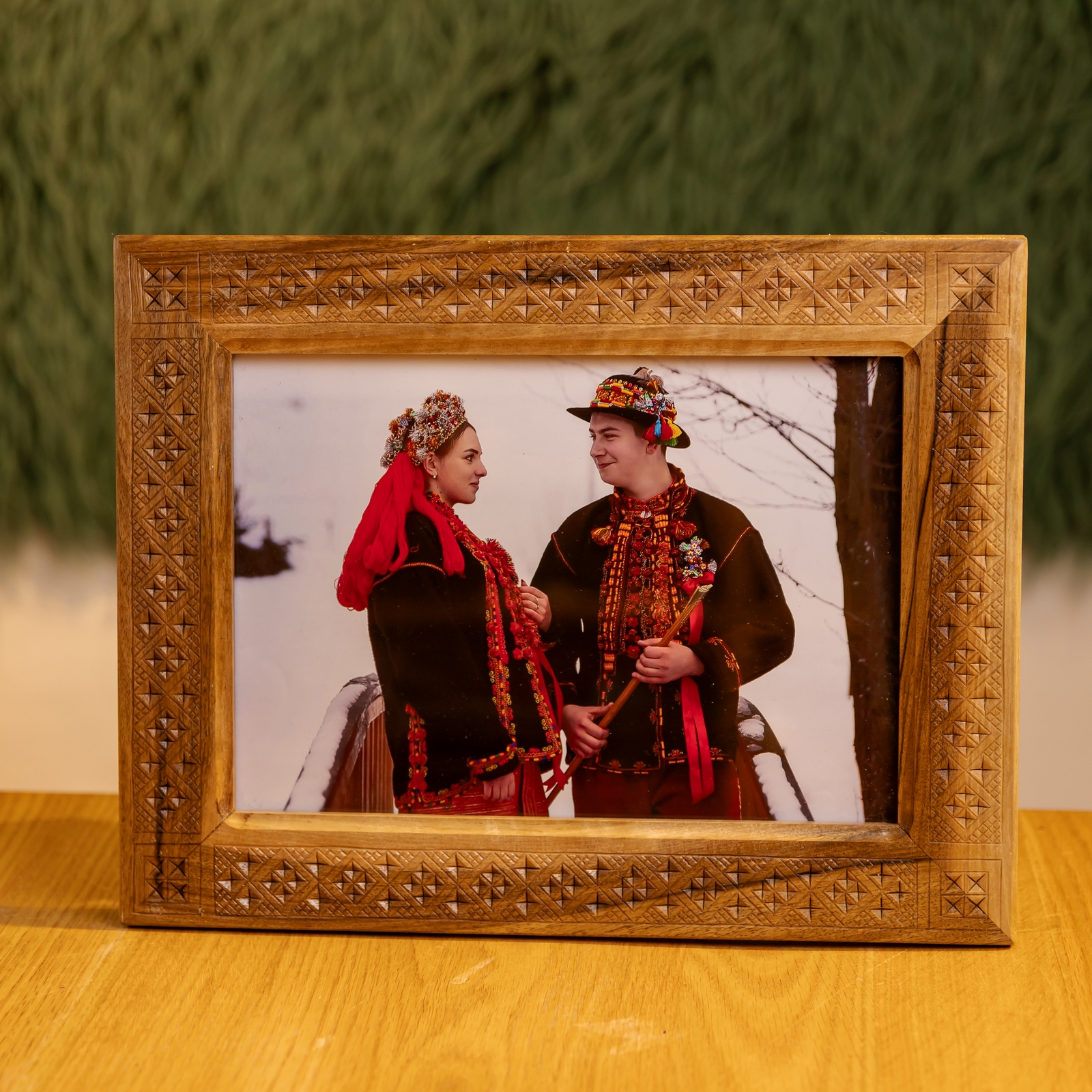 Різьблена рамка, 38,5*30 см