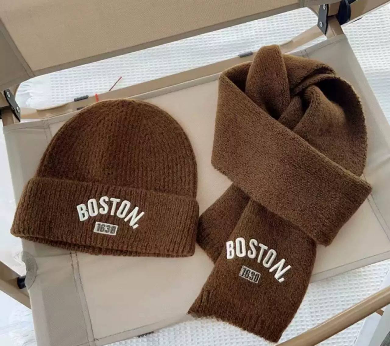 Набір Шапка-біні та шарф, коричневий Boston
