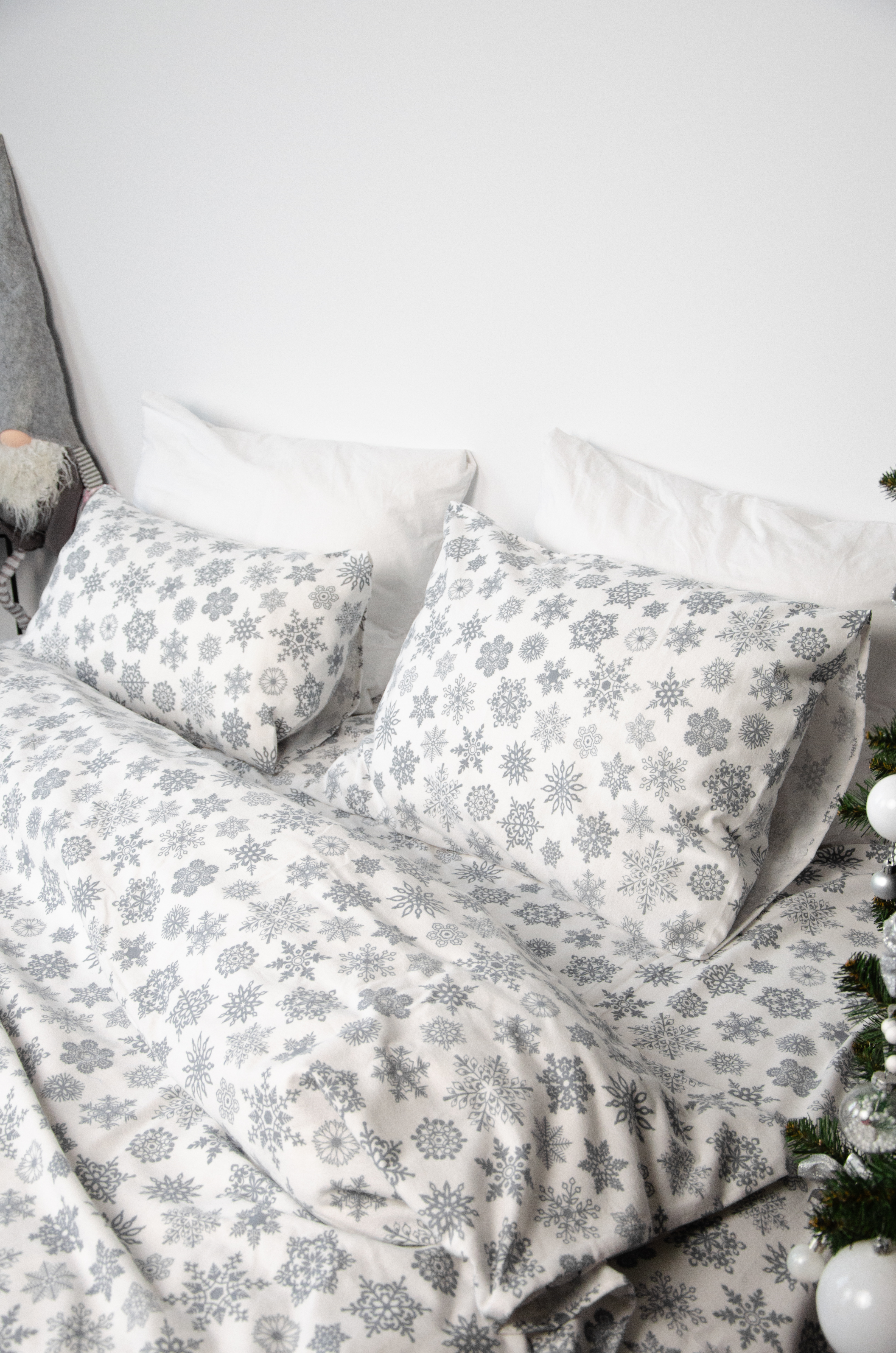 Постільний комплект Фланель преміум Сніжинки на білому