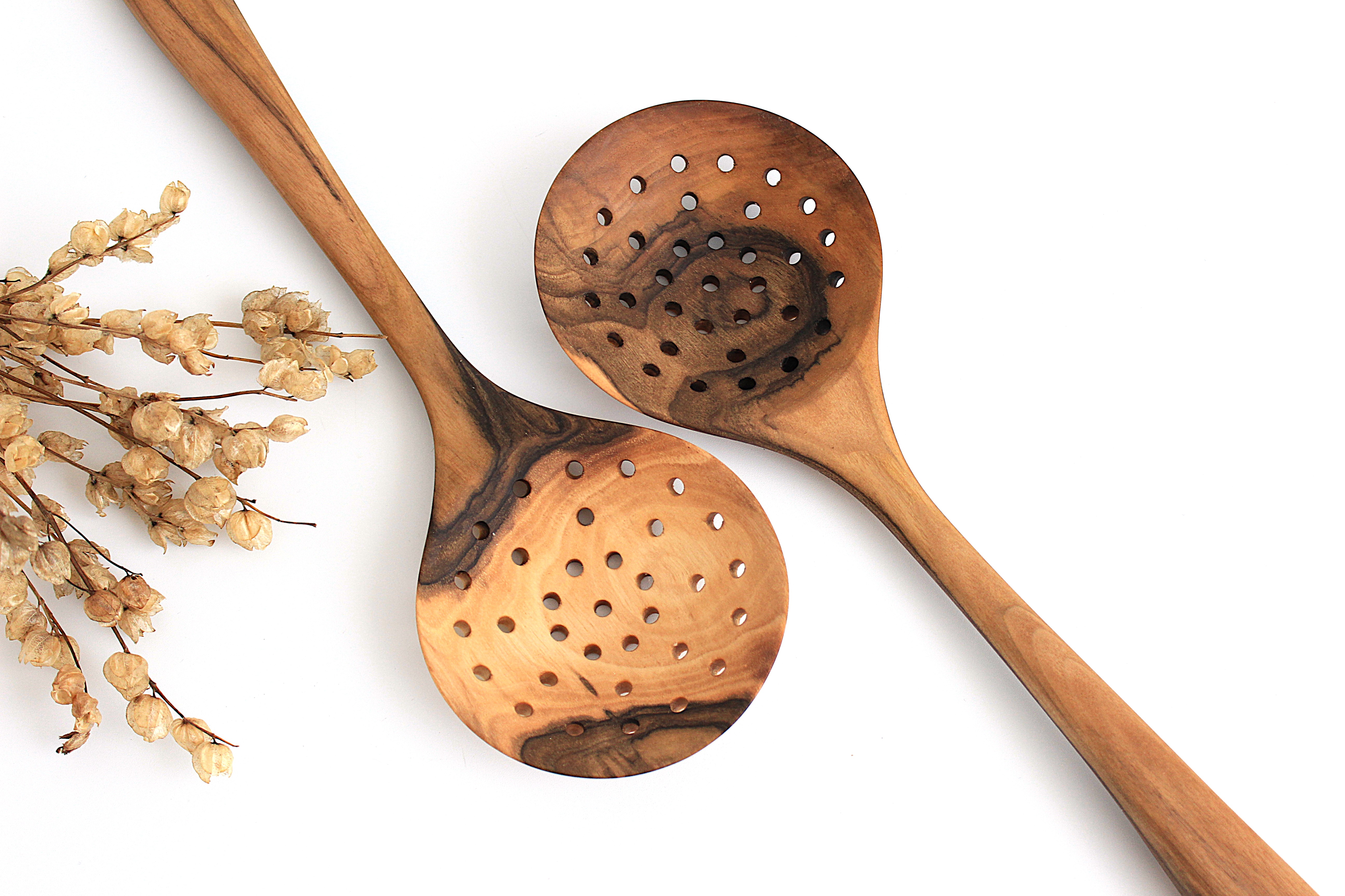 Дерев’яна шумівка з горіха