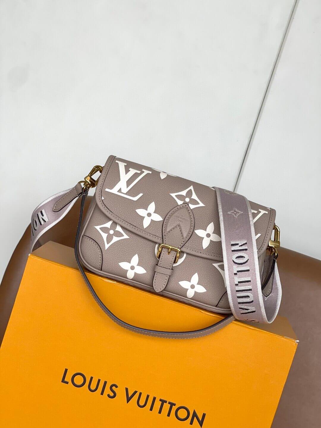 Сумка Louis Vuitton