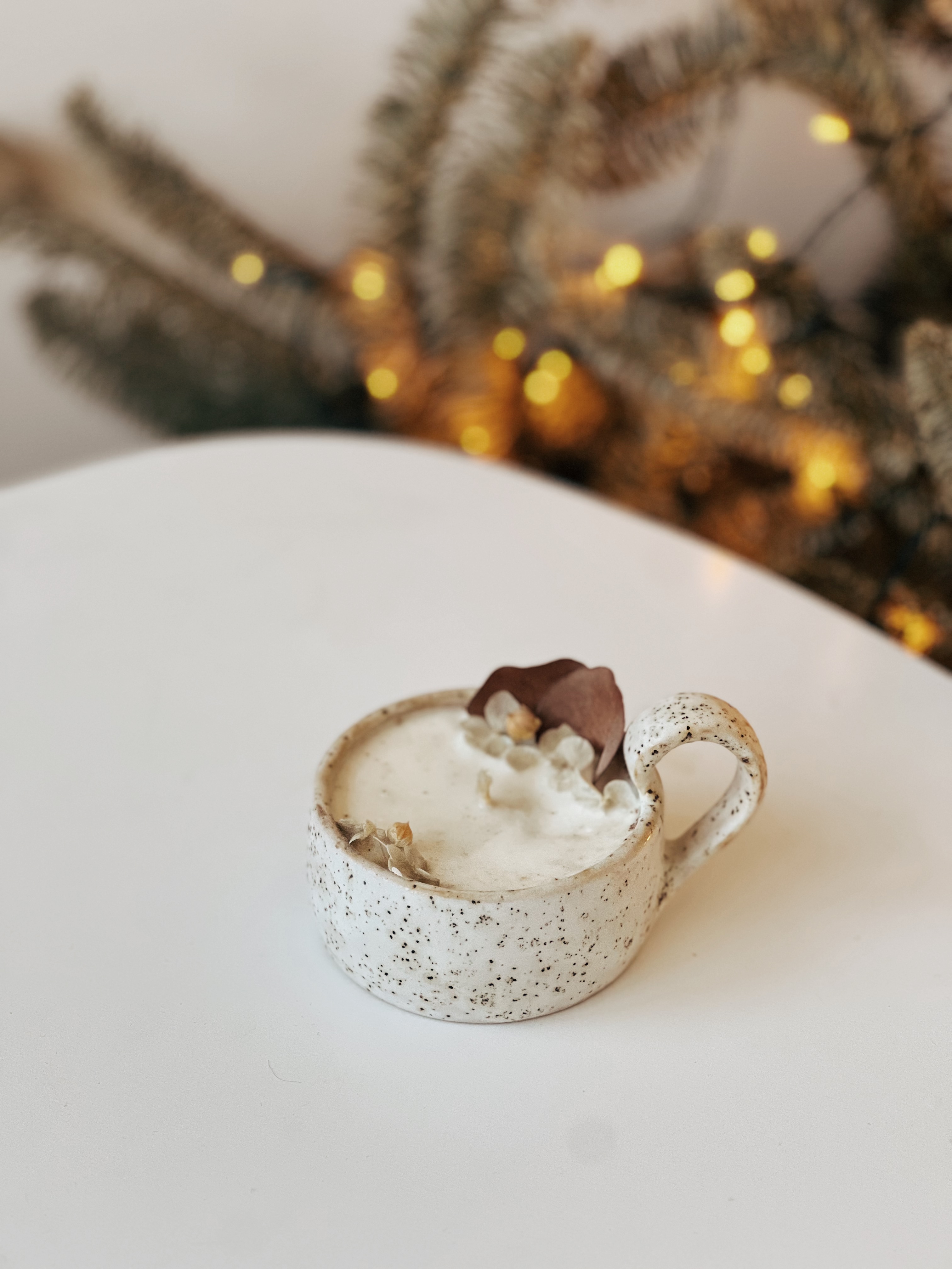 Свічка М на 200 мл з ручкою