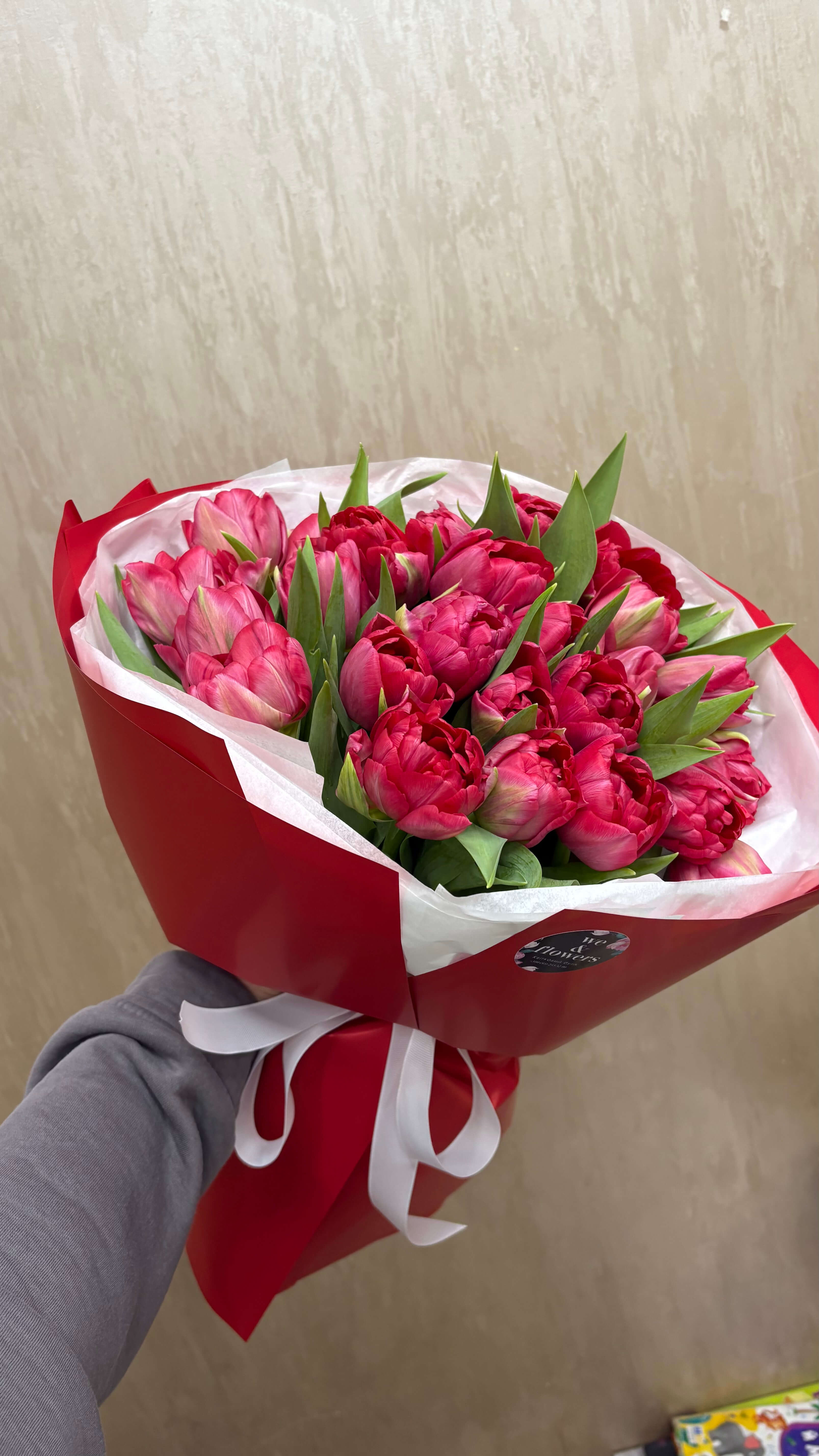 Букет тюльпанів «Малиновий драйв»