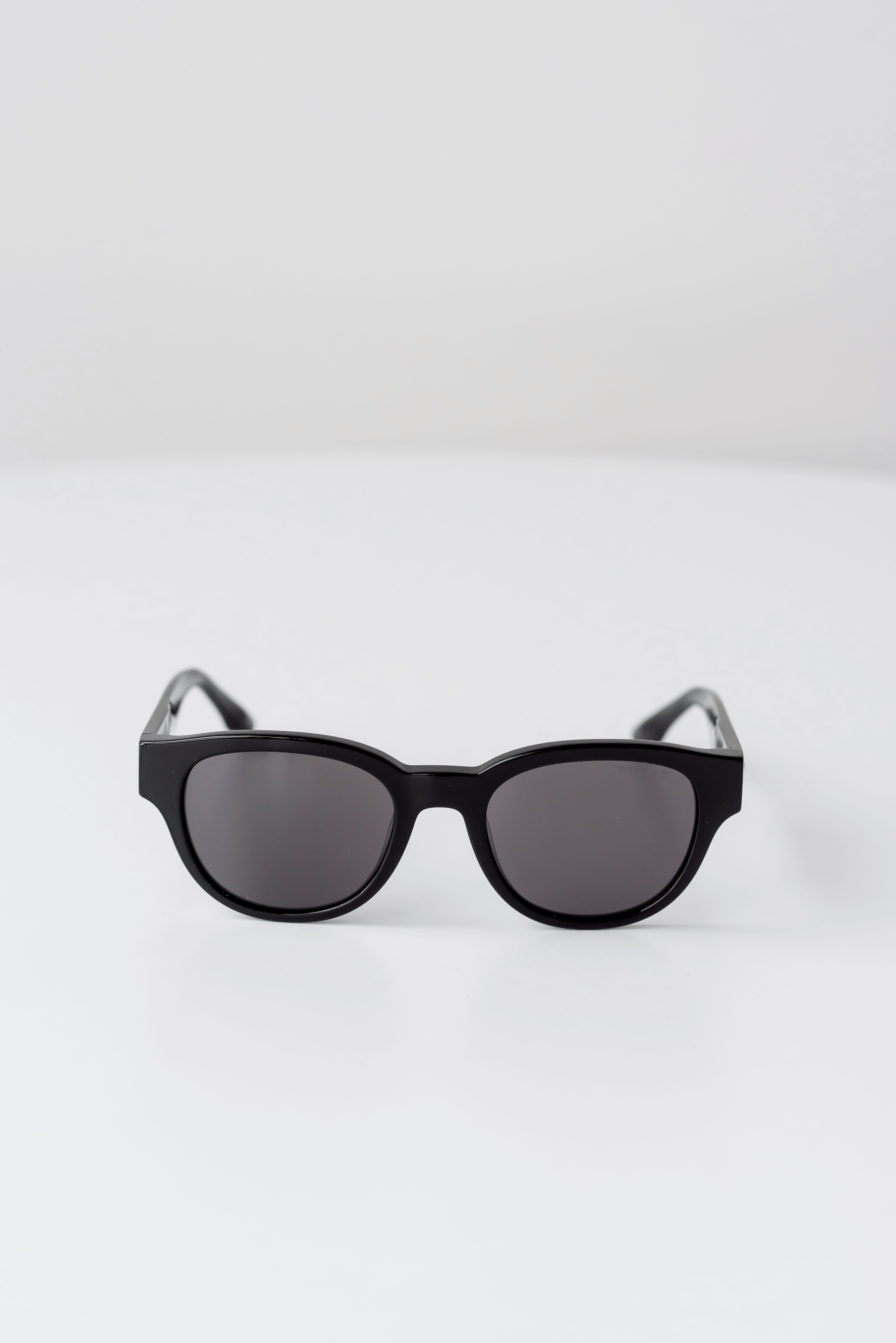 Сонцезахисні окуляри Trussardi 9009-A01