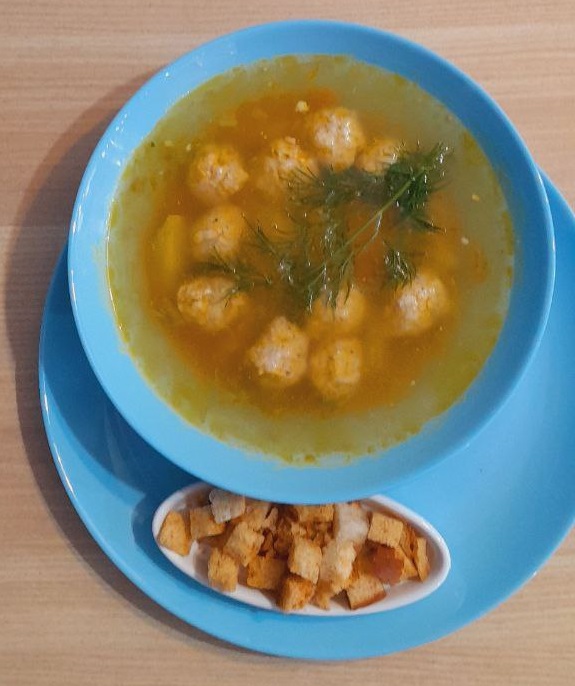 Суп з фрикадельками