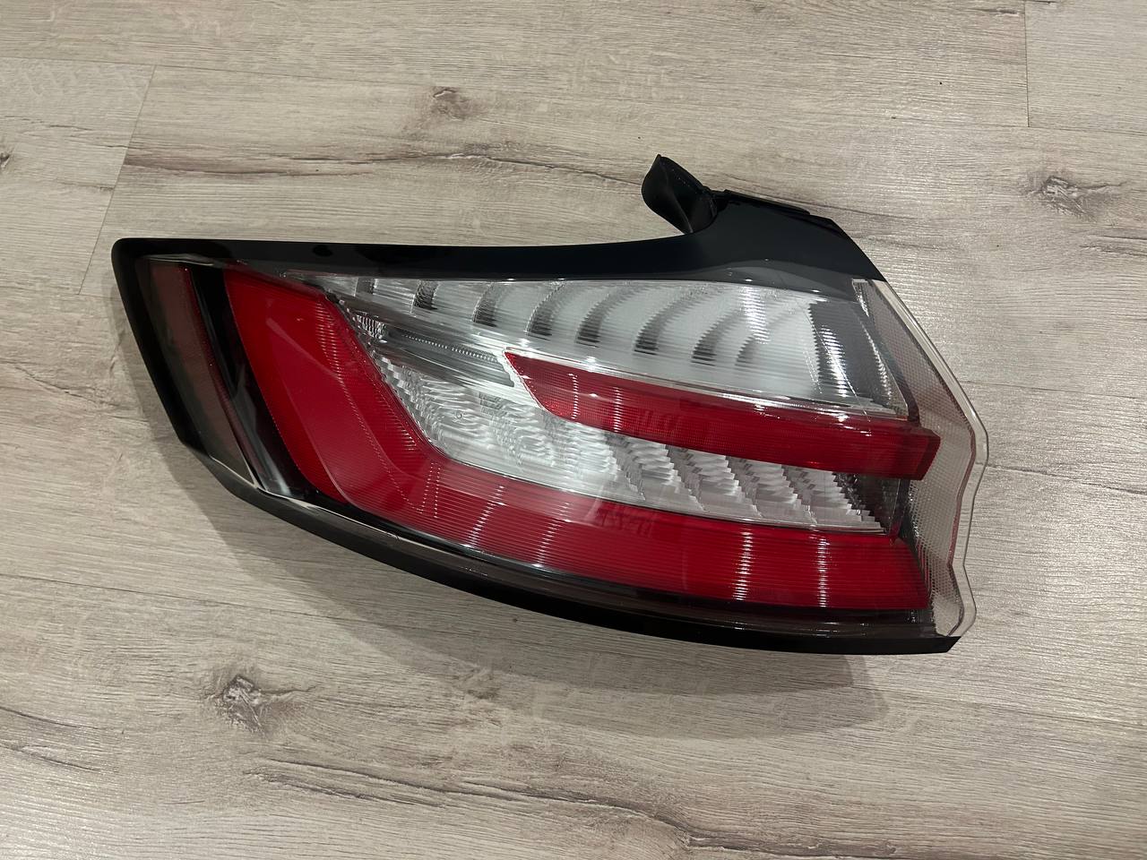 Ford Edge комплектація Titanium б.у оригінал Ліва в крило 2018 - 2024 роки