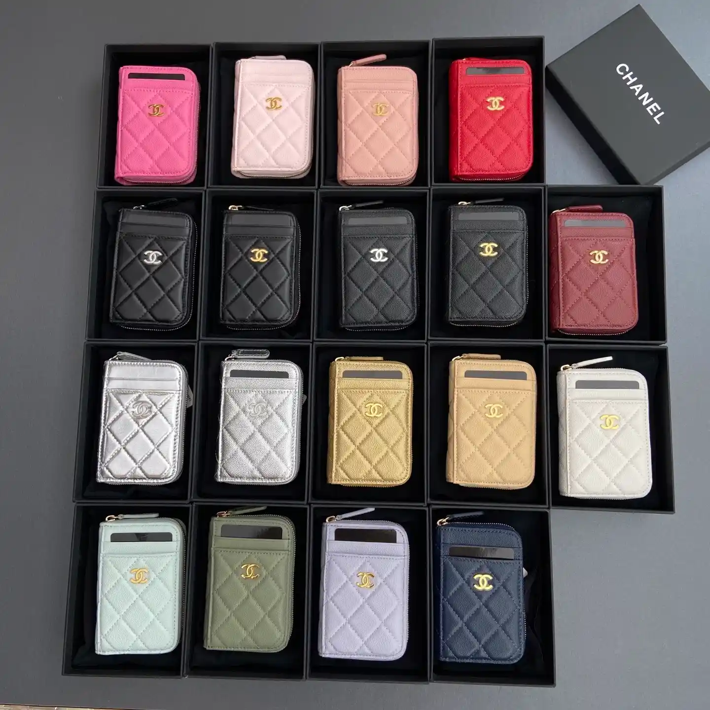 Chanel гаманець