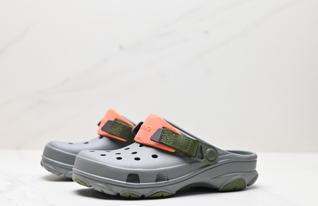 Crocs Classic Clog 08