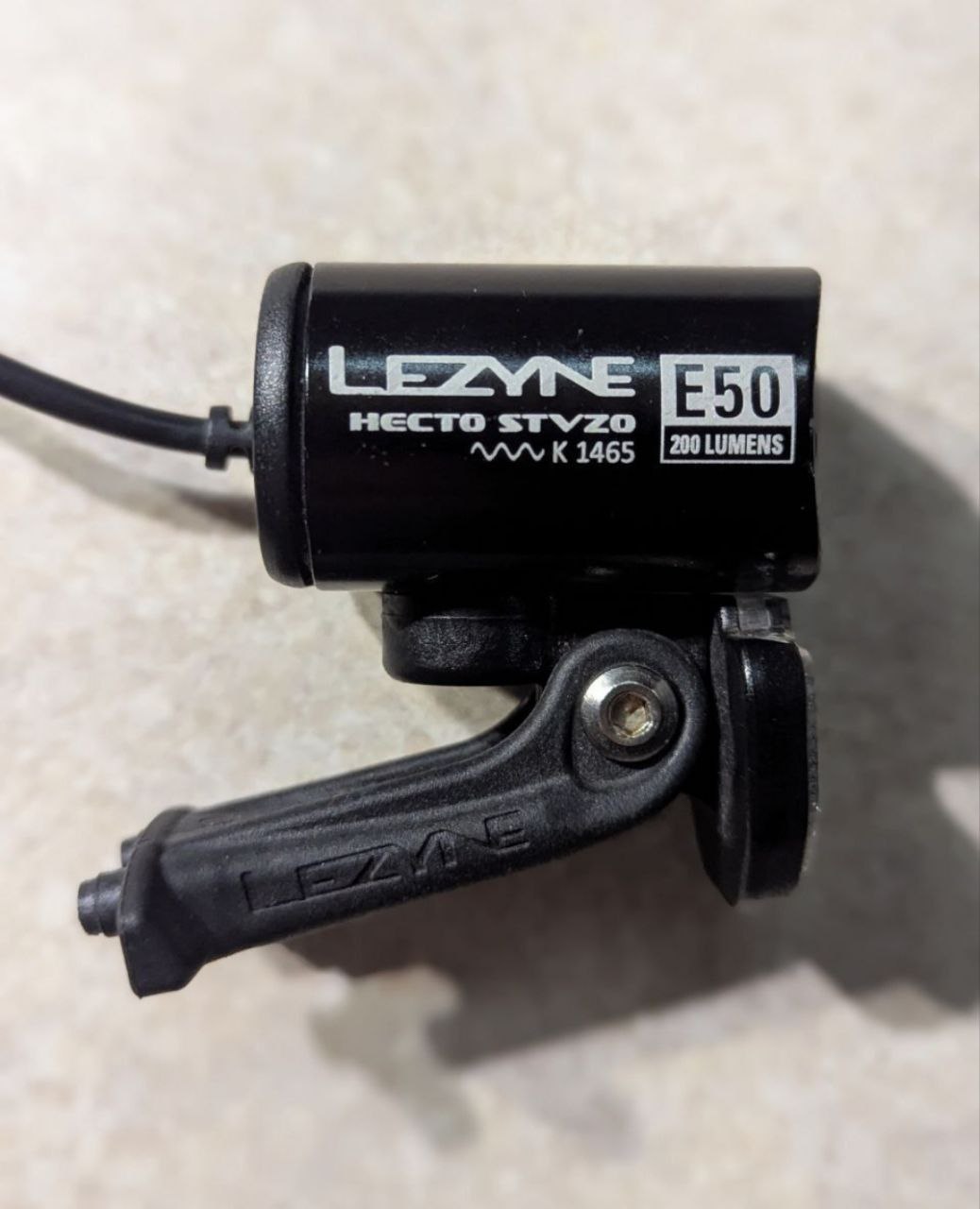 Фара Lezyne Hecto STVZO E50 — 200 lm (динамо / e-bike)