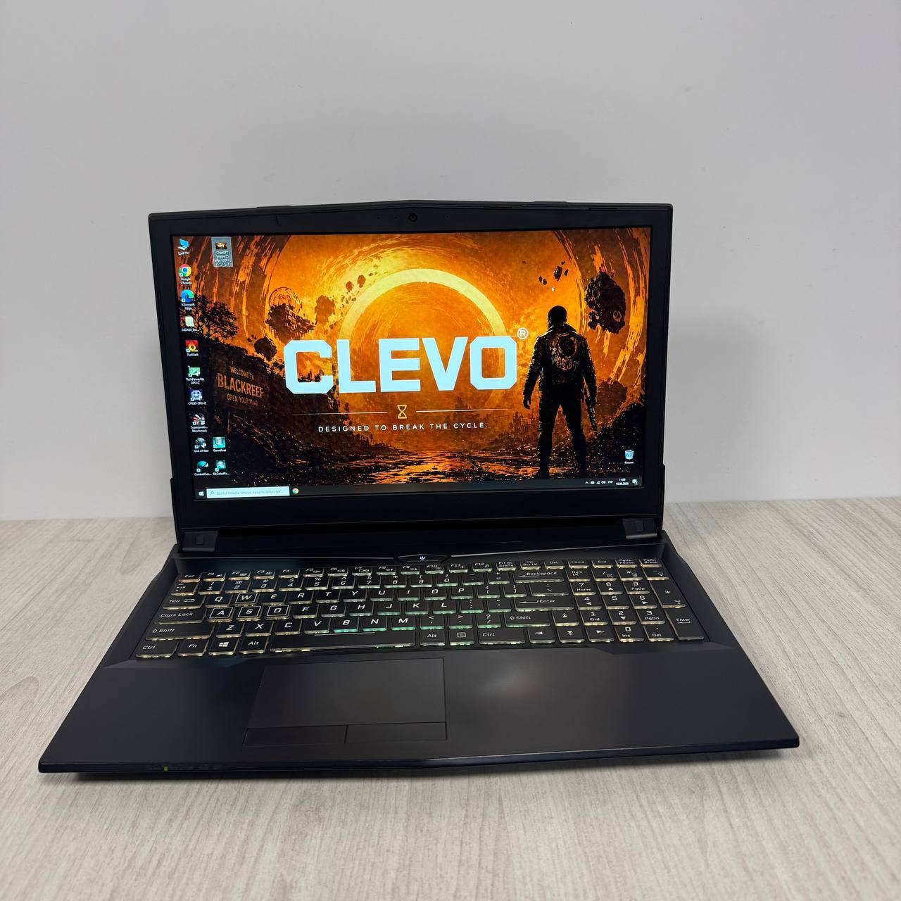 Clevo N850EP6