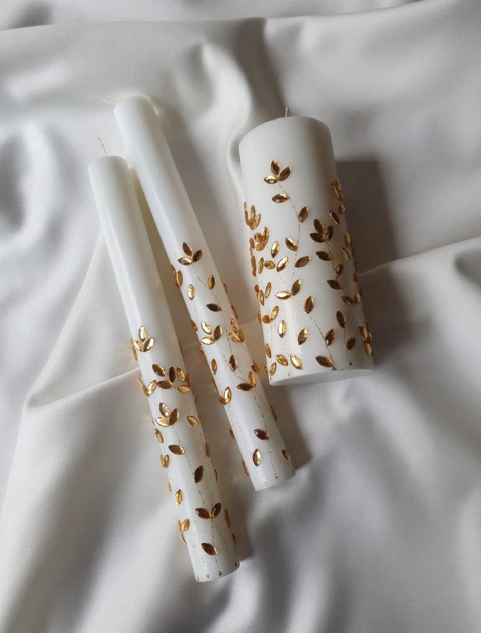 Сімейне вогнище гілочка з золотими стразами