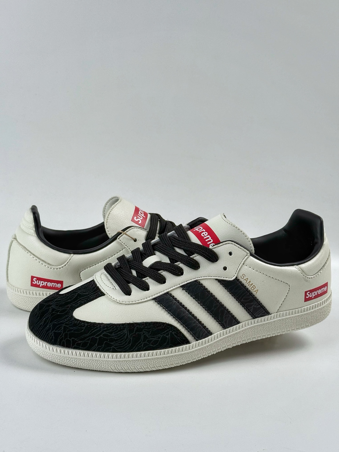 Adidas Originals Samba OG x Supreme  GJ75807