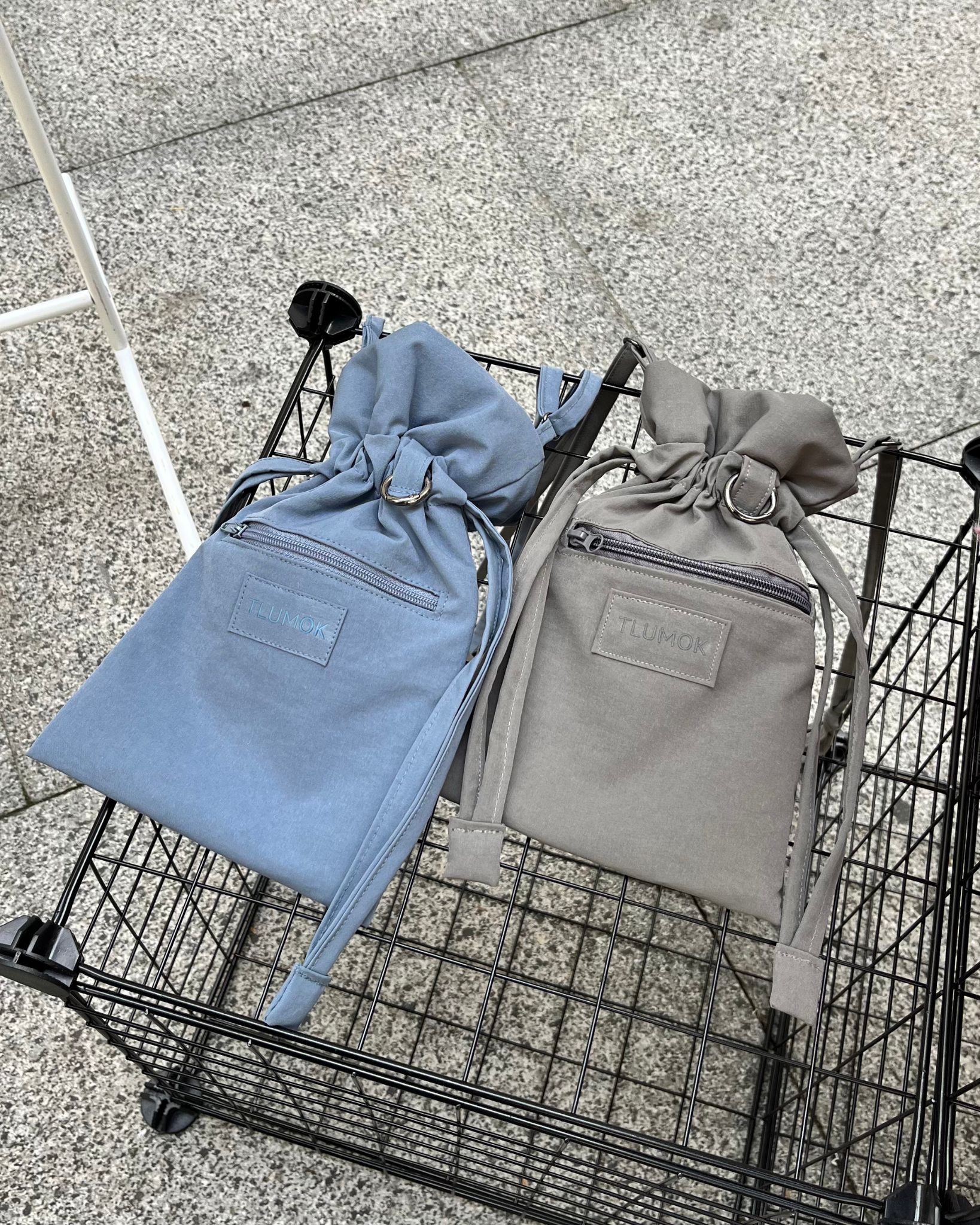 КЛУНОК сірий