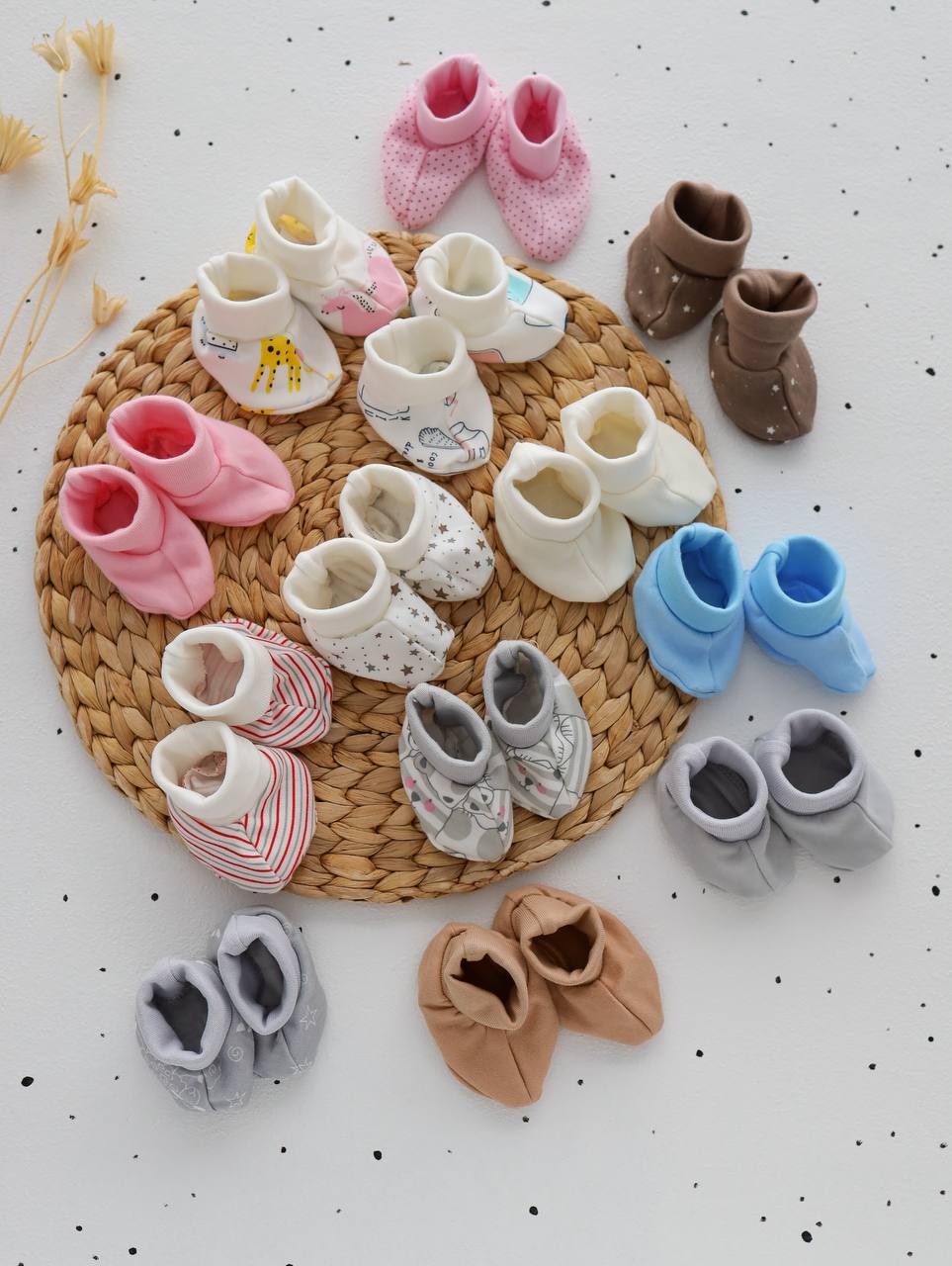 Дитячі пінетки для новонароджених на резинці