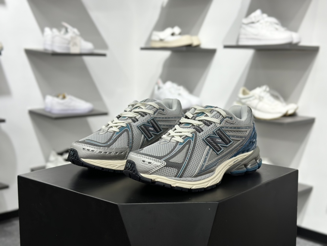 New Balance  M1906REO