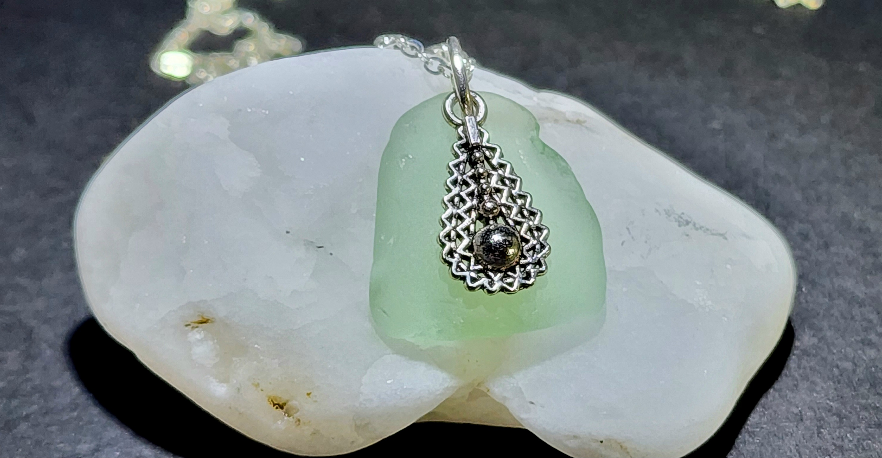 Decorative Sea Glass Necklace 