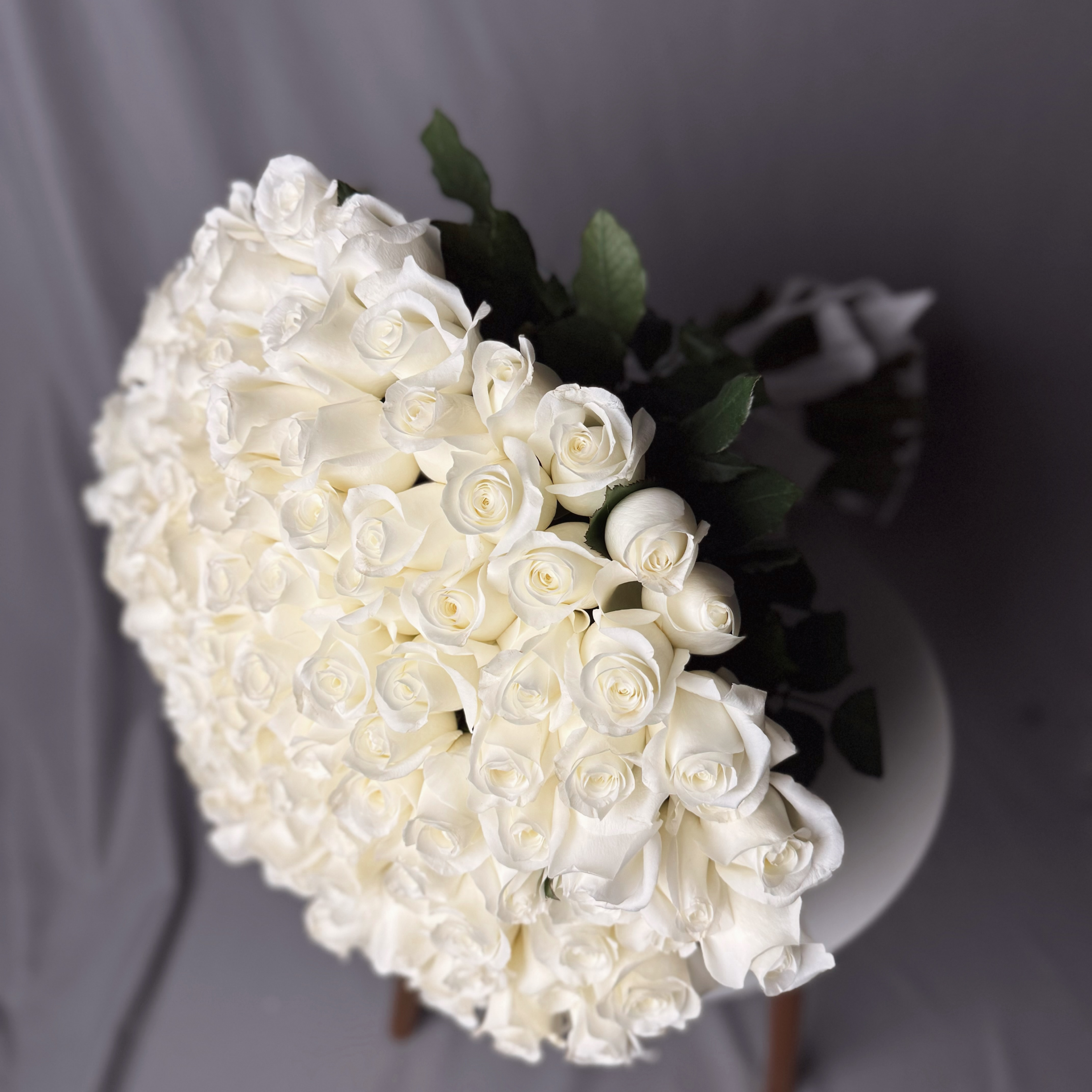 Monobouquet of 125 white roses