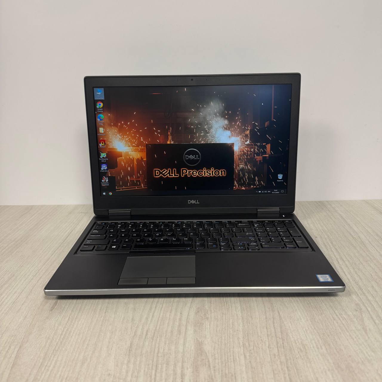 Dell Presicion 7540 Xeon T2000