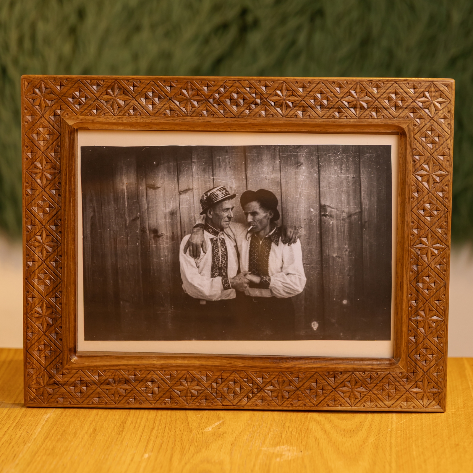 Різьблена рамка для фото, 40*31 см