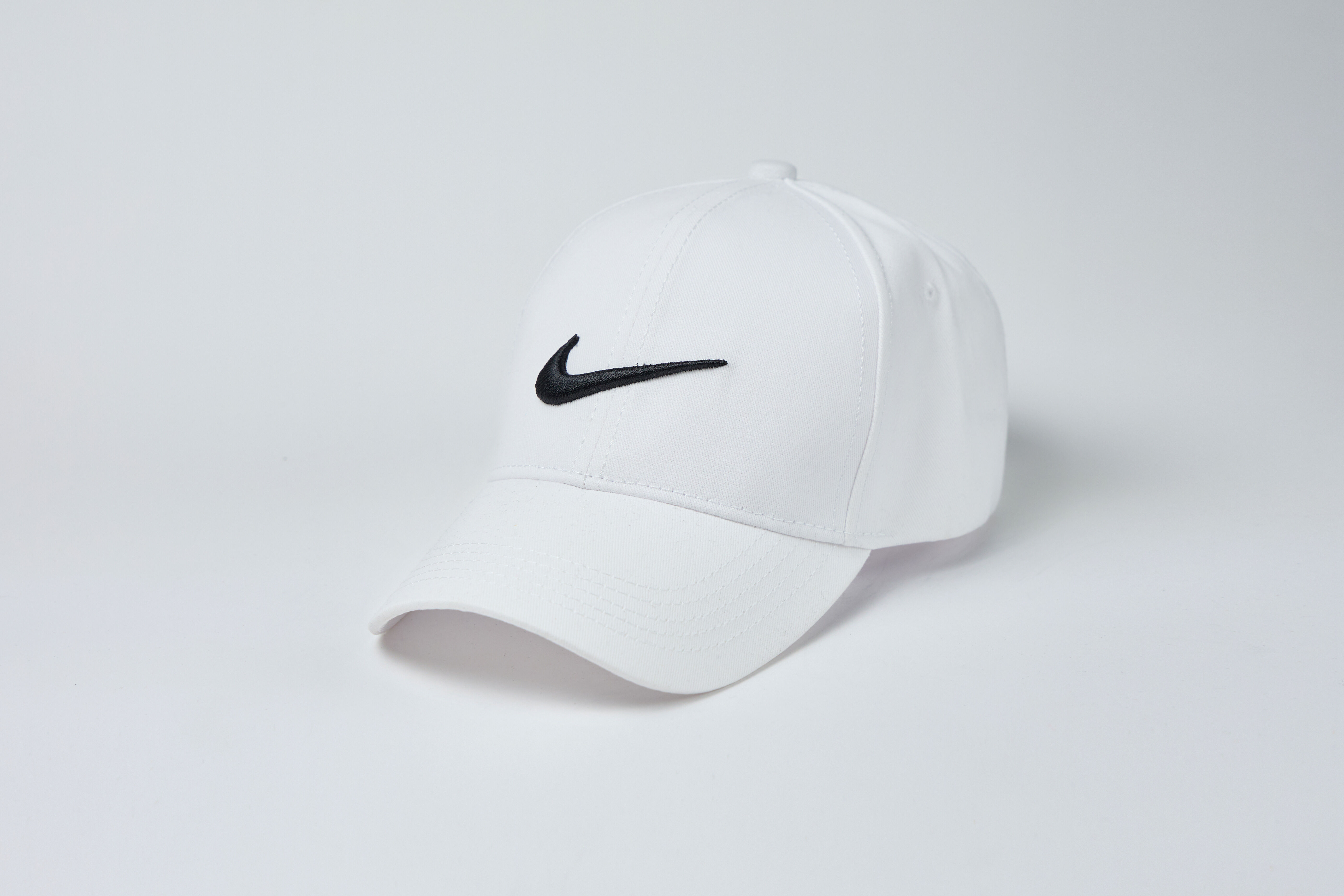 Бейсболка Nike - Найк Біла Вишивка Чорна Копія