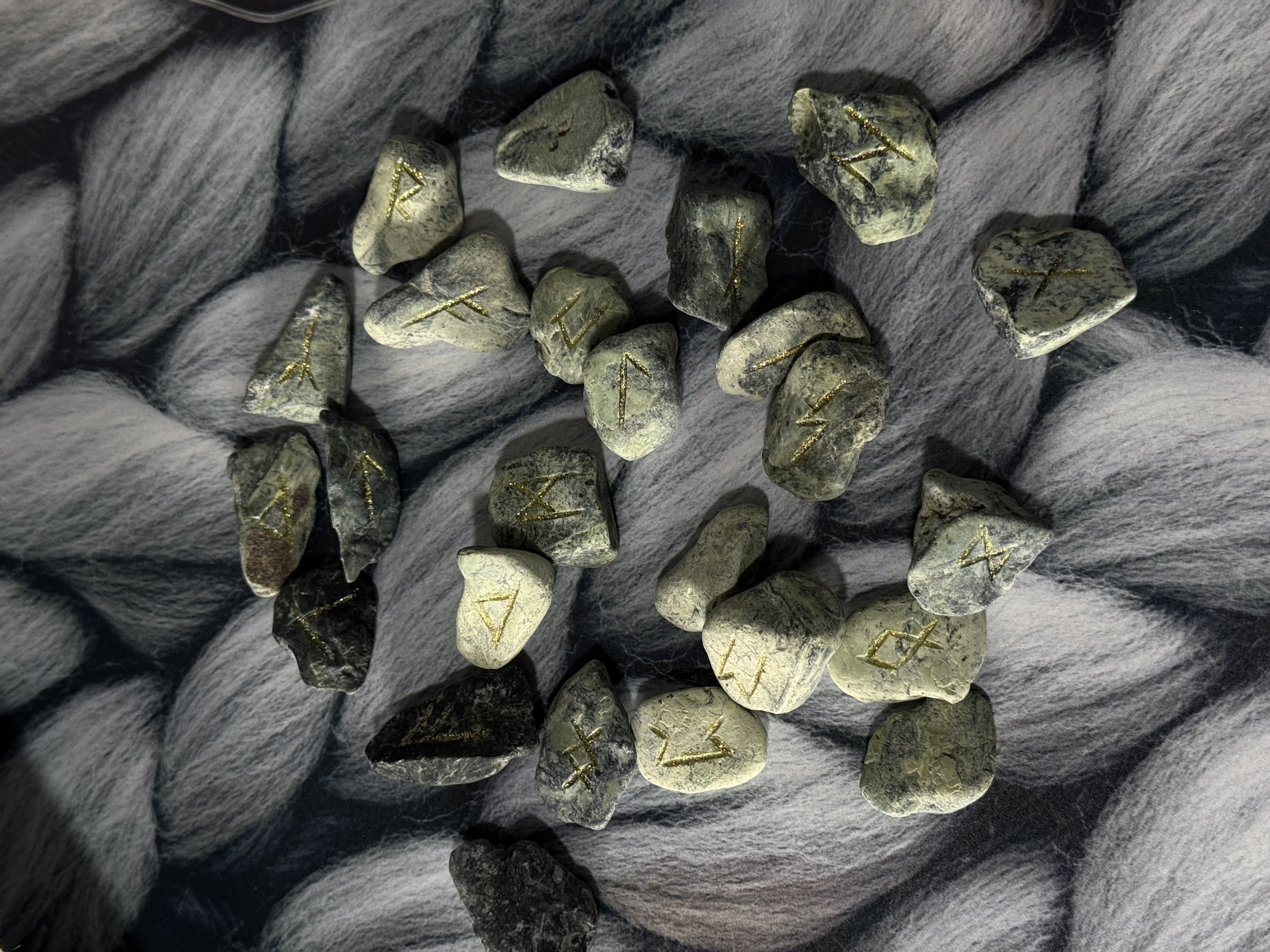 Руни з Зеленого мармуру