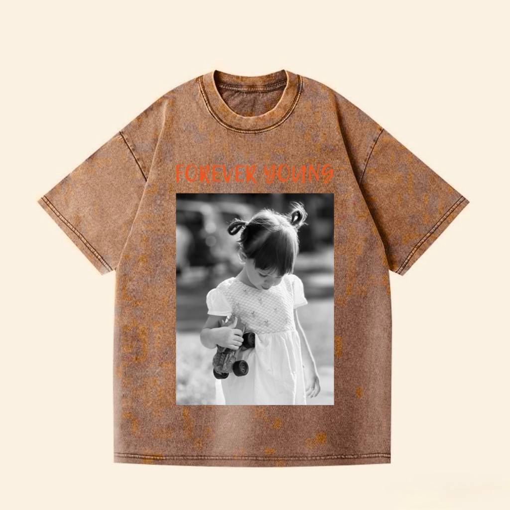 ФУТБОЛКА ОВЕРСАЙЗ КОРИЧНЕВА ВАРЕНА З ПРИНТОМ "ДИТЯЧЕ ФОТО"