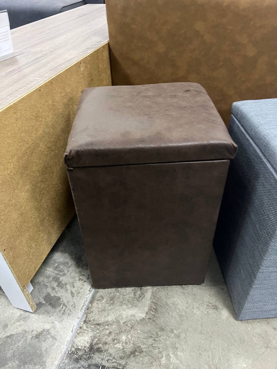 Пуф відкривний