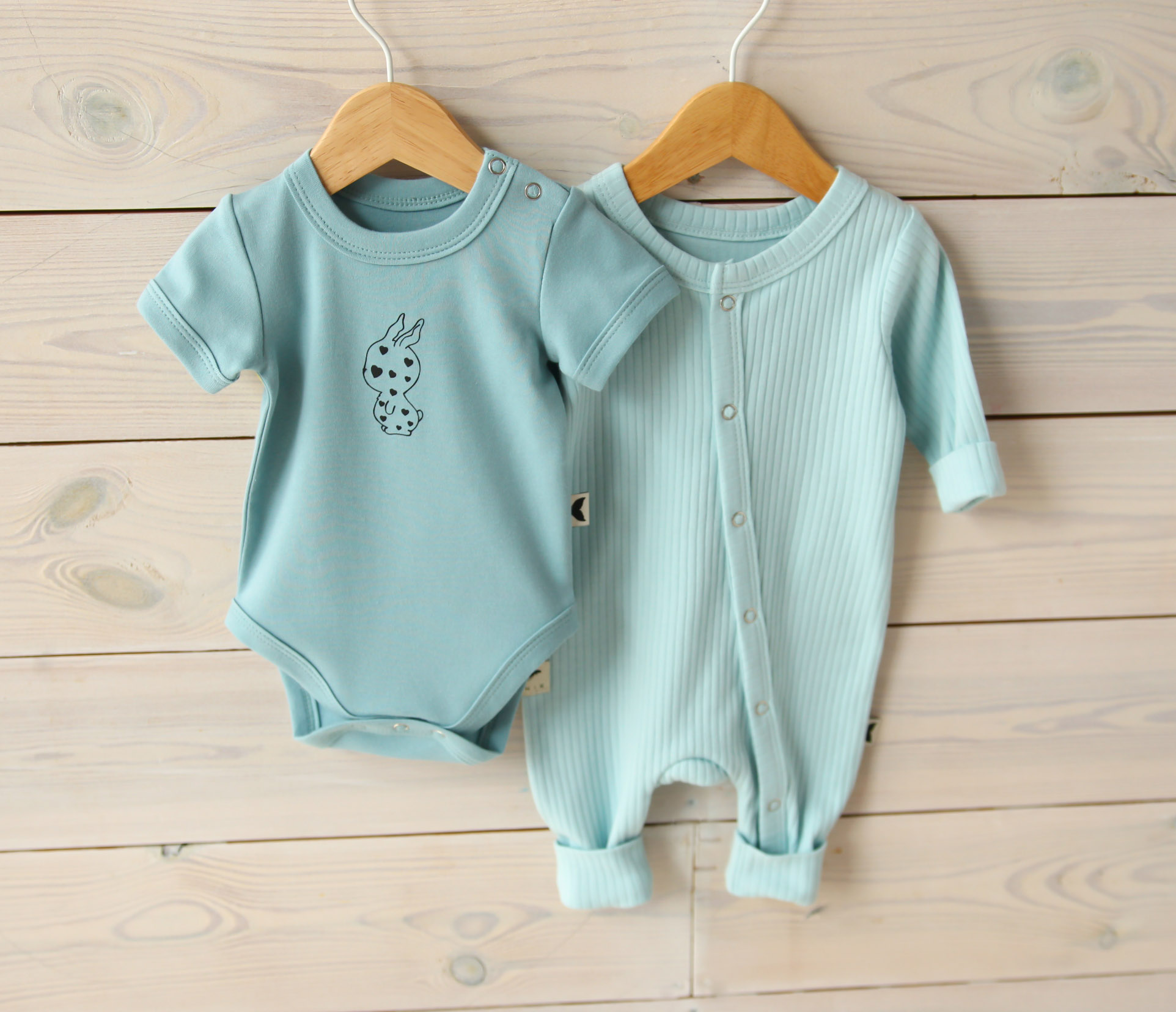 Комплект ромпер та бодік з зайченям