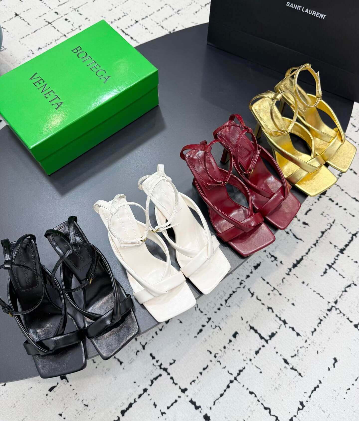 Bottega Veneta босоніжки