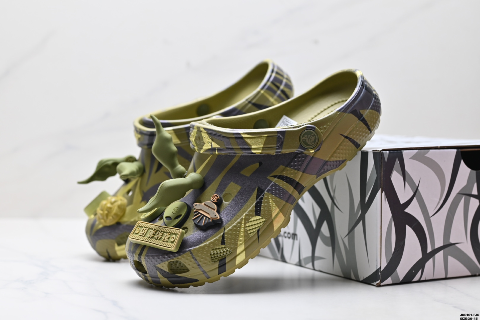 Clot x Crocs Classic Clog Casual Beach Clog Sandały