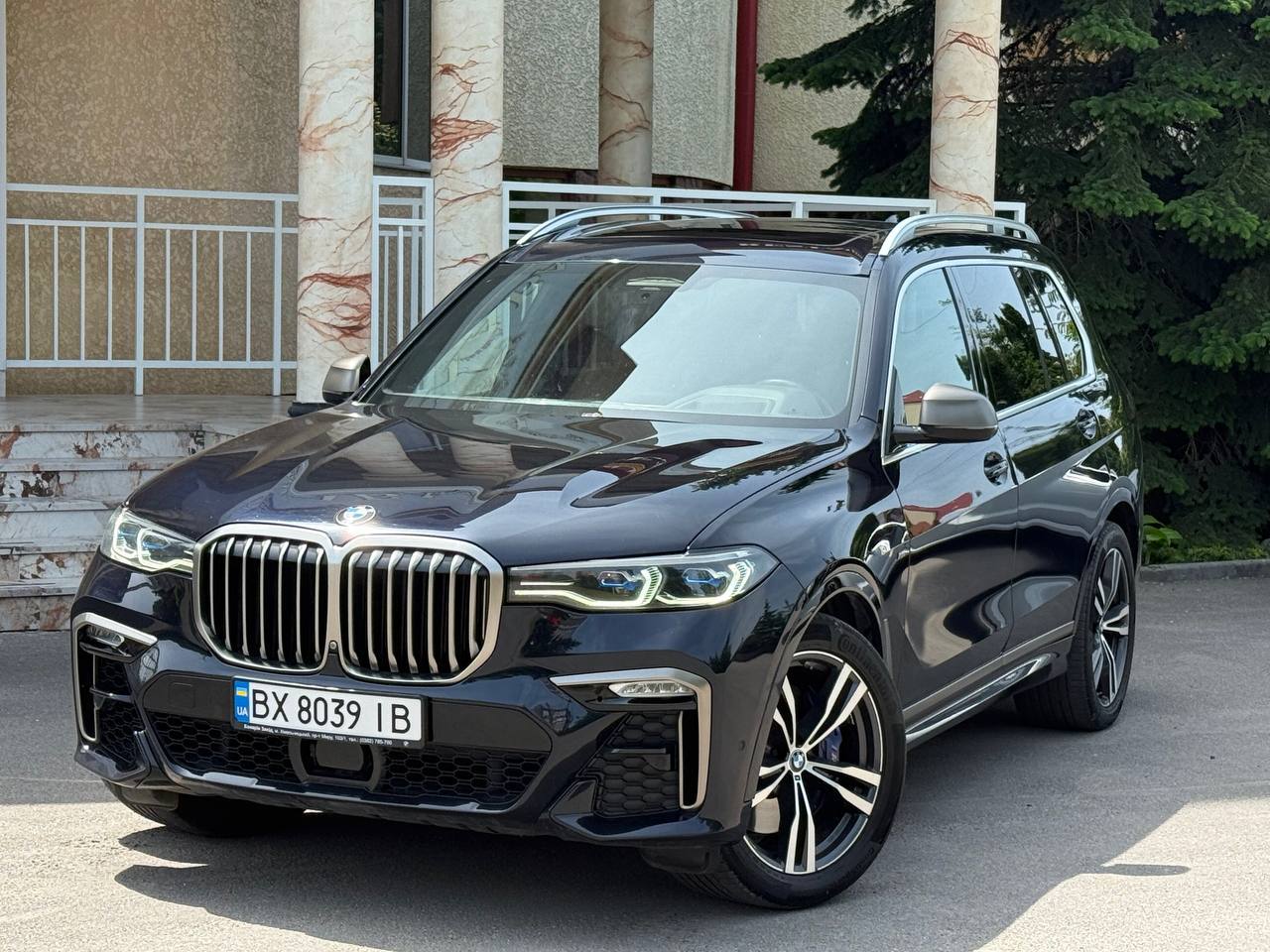 BMW X7 M50D