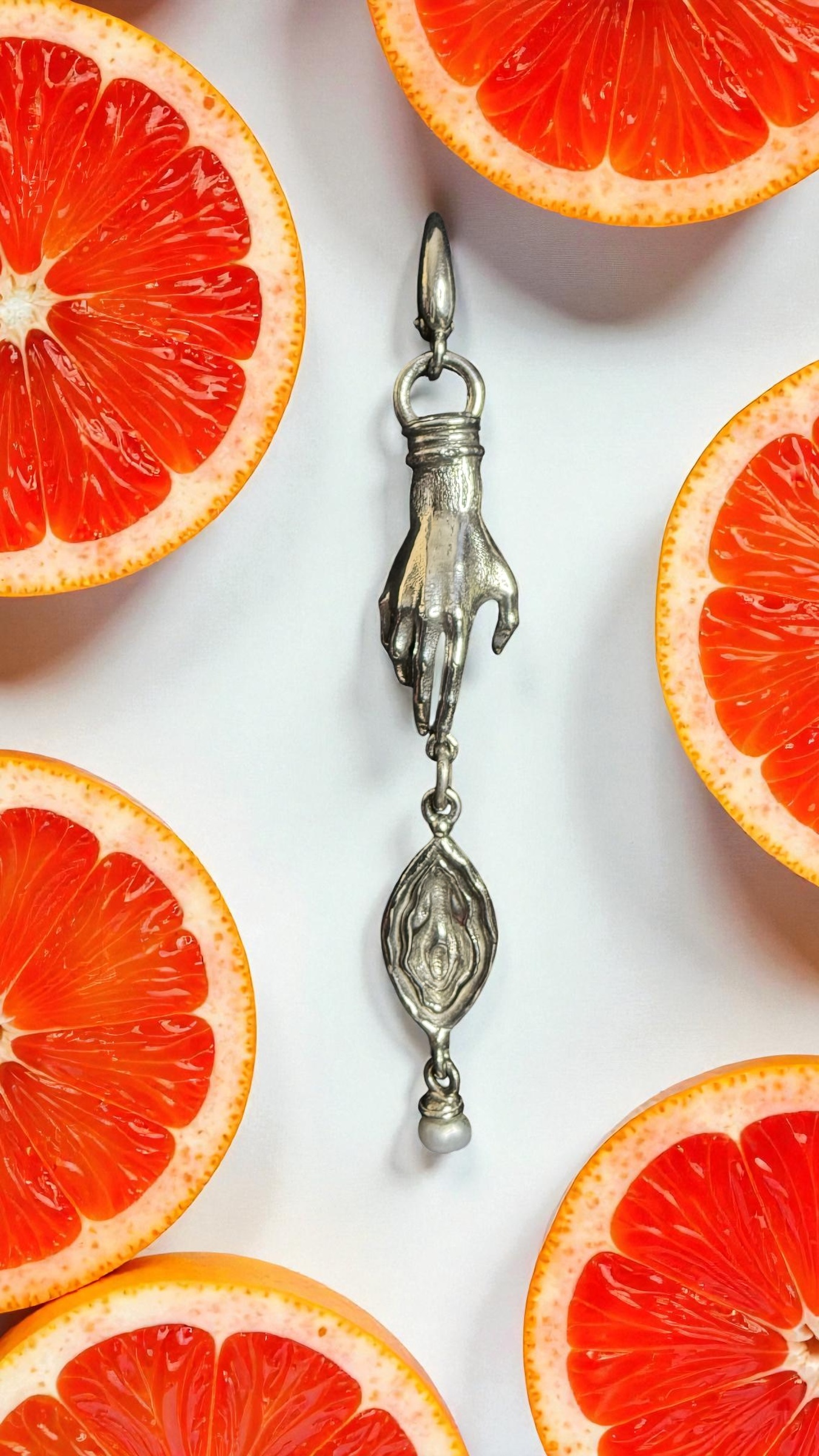 Моно-сережка «Hello, it’s me» з рукою і йоні