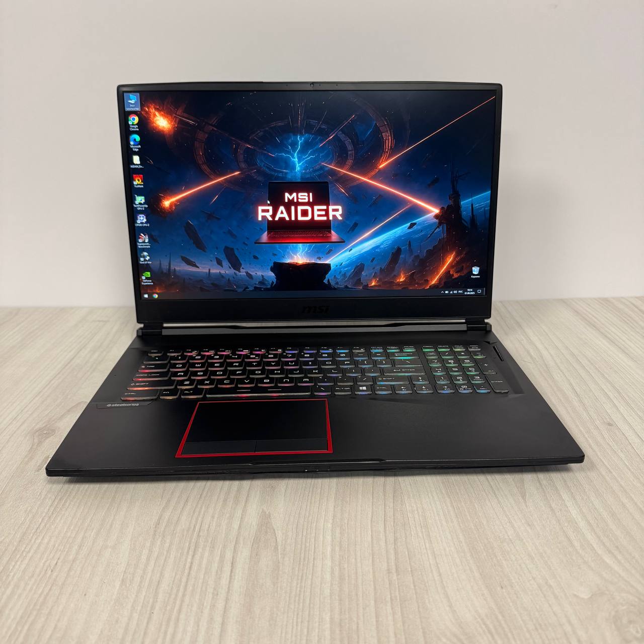 MSI GE76 Raider 10SFS