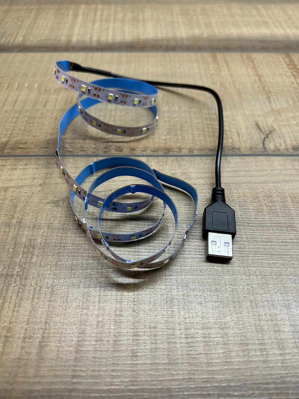 Led стрічка 5V, 1 метр, 3W/m, +USB (холодний-білий)
