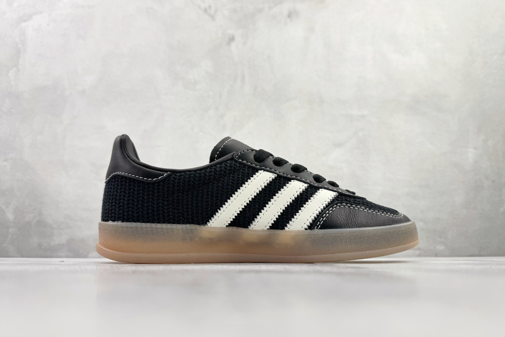 Adidas originals GAZELLE INDOOR Black JQ7084